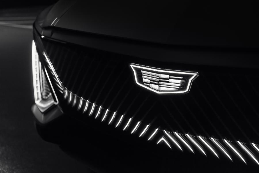 Логотип Cadillac Lyriq Show Car 2020 года  (фото 15 из 28)